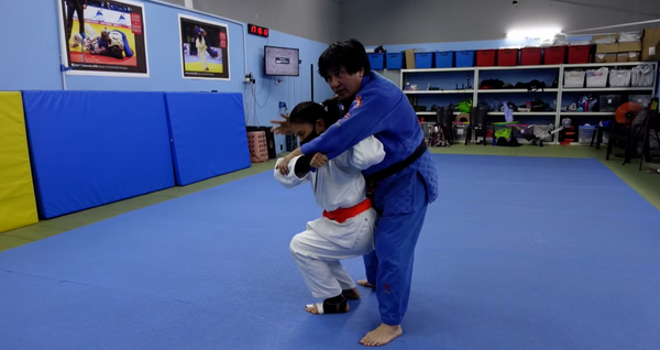 Seoi-Nage: Why not squat?