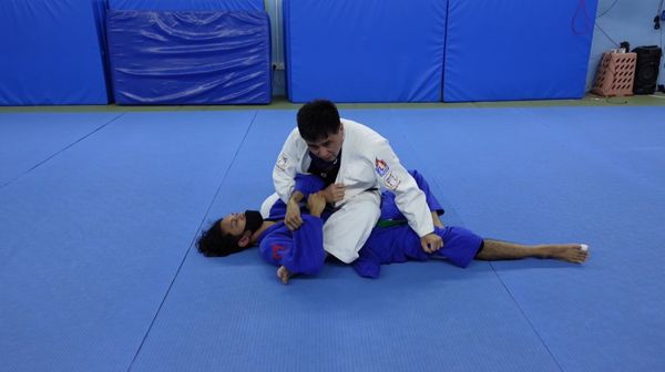 Alt Armlock Finishings